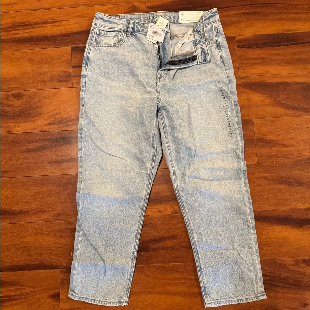 American Eagle Outfitters AE Strigid Mom Jean 10 X Short Blue Breeze - Picture 3 of 7